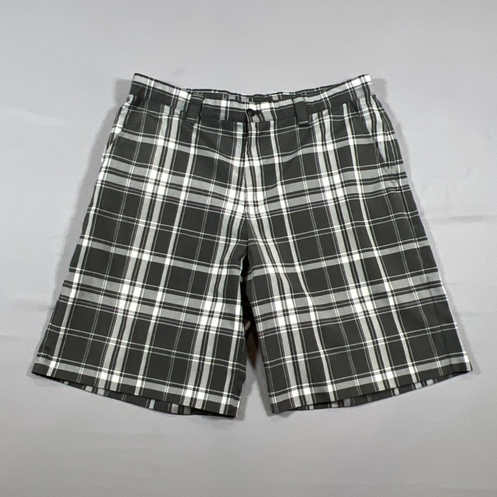 Izod Performx Golf Shorts Mens 34 Black White Plaid Mid Rise Moisture Wicking